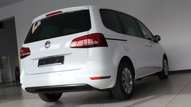 Gebraucht VW Sharan 150 PS (110 kW) 2015 Weiß metallic Van / Kleinbus