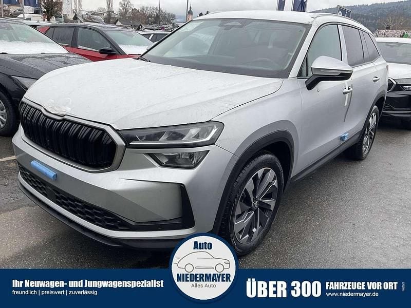 Brilliant silber metallic Neu 2025 Skoda Kodiaq Selection SUV | 46.995 € (Superpreis) - Bild 1/4