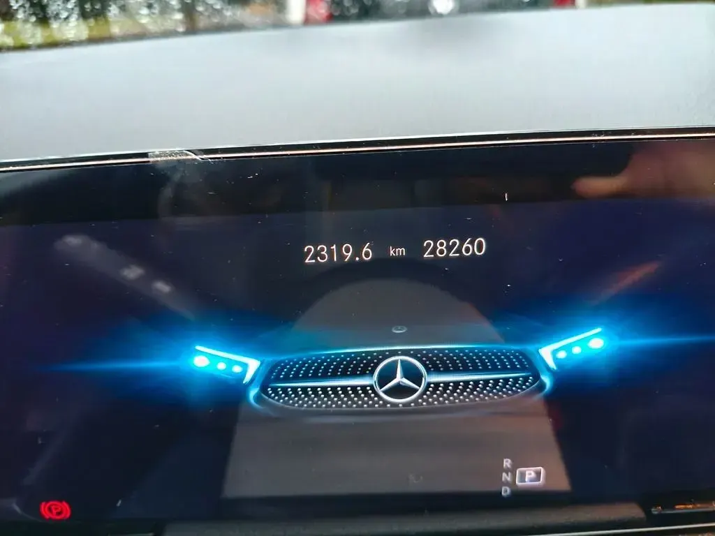 Gebraucht Mercedes B180 116 PS (85 kW) 2022 Grau Kleinwagen