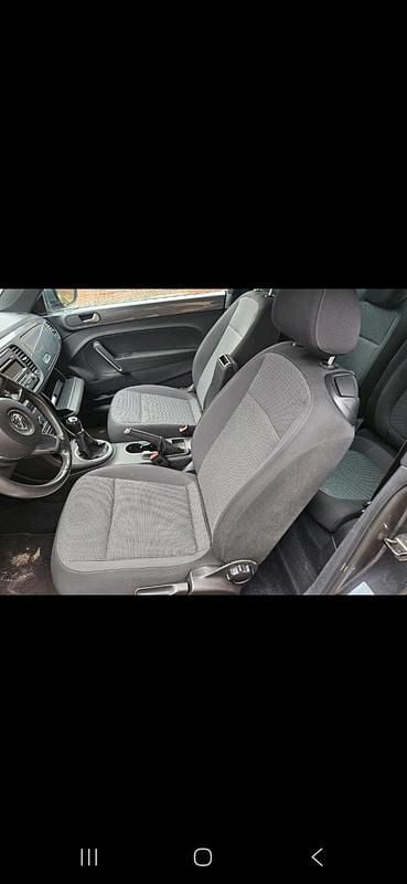 Gebraucht VW Beetle 105 PS (77 kW) 2012 Grau Kleinwagen