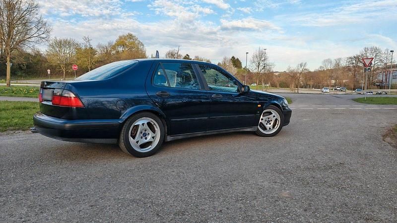 Używany Saab 9-5 200 KM (147 kW) 2001 Niebieski Sedan/Limuzyna