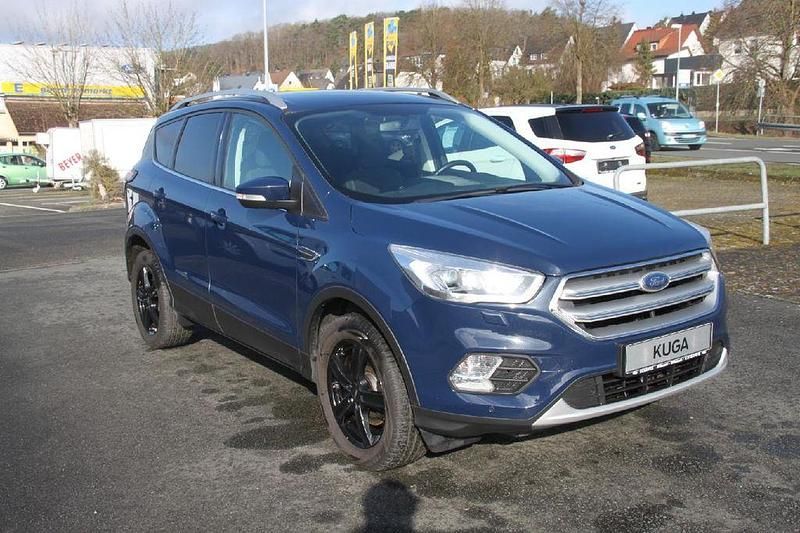 Gebraucht Ford Kuga Cool & Connect 120 PS (88 kW) 2019 Blau SUV