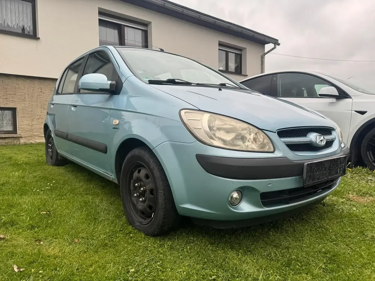 Second-hand Hyundai Getz 97 CP (71 kW) 2007 Albastru Hatchback