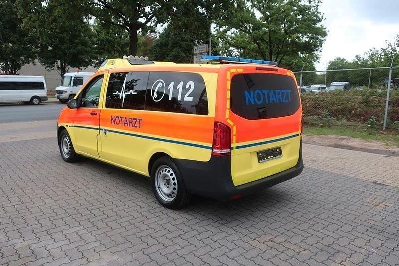 Gebraucht Mercedes Vito 190 PS (139 kW) 2015 Gelb Van