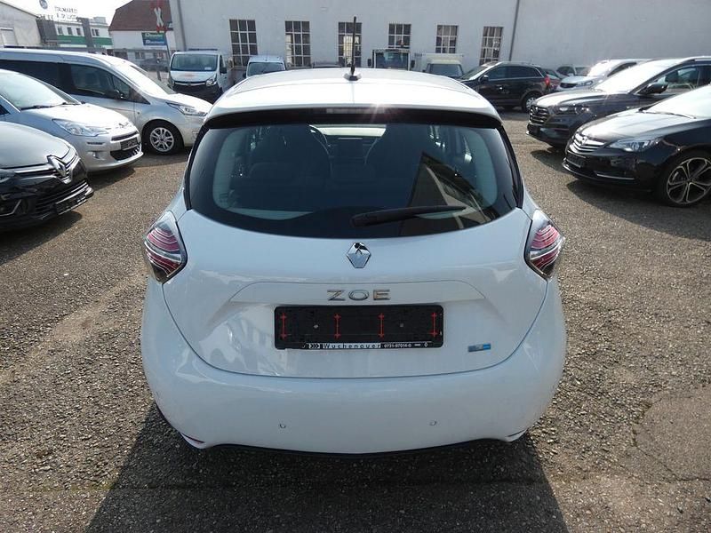 Gebraucht Renault Zoe Evolution 50 kW (69 PS) 2022 Weiß Kleinwagen