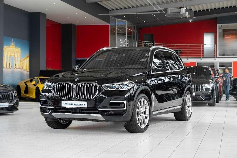 Schwarz Gebraucht 2022 BMW X5 xLine SUV | 52.980 € (Guter Preis) - Bild 1/4