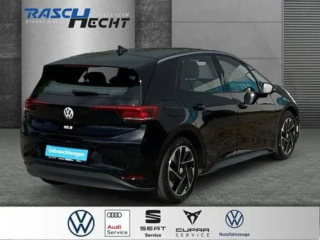 Gebraucht VW ID.3 Pro 150 kW (204 PS) 2024 Grenadillschwarz metallic Kleinwagen