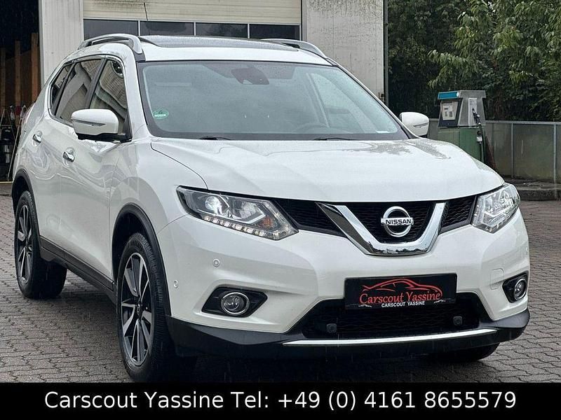 Weiß Gebraucht 2014 Nissan X-Trail Tekna SUV | 14.990 € (Fairer Preis) - Bild 1/4