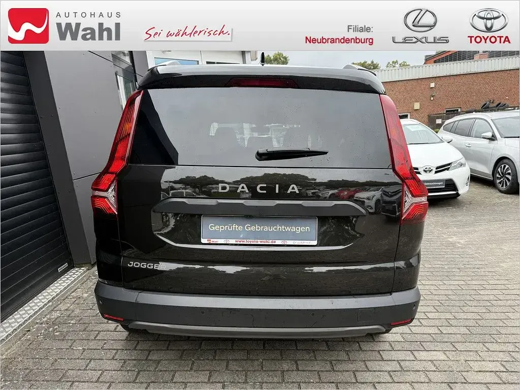 Gebraucht Dacia Jogger Extreme 110 PS (80 kW) 2022 Perlmuttschwarz Van / Kleinbus