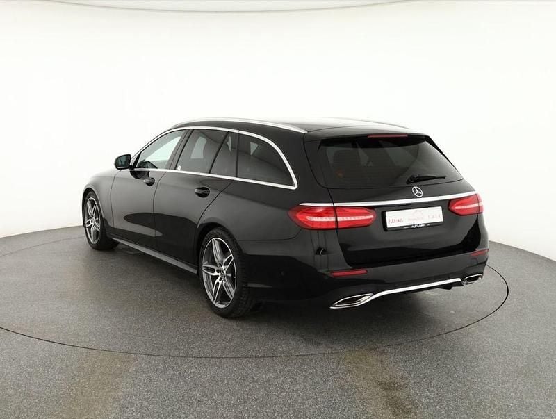 Gebraucht Mercedes E400 AMG line 340 PS (250 kW) 2019 Polarweiss Kombi