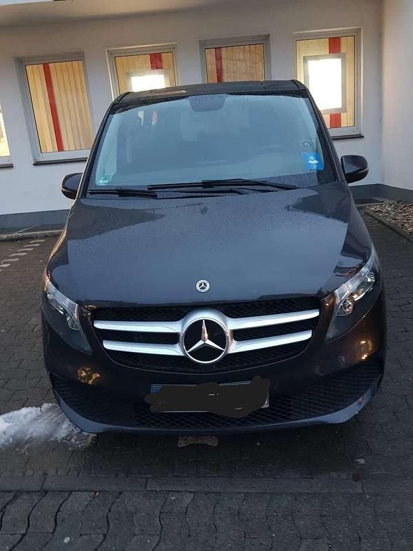 Gebraucht Mercedes V220 Edition 163 PS (119 kW) 2021 Grau Van / Kleinbus