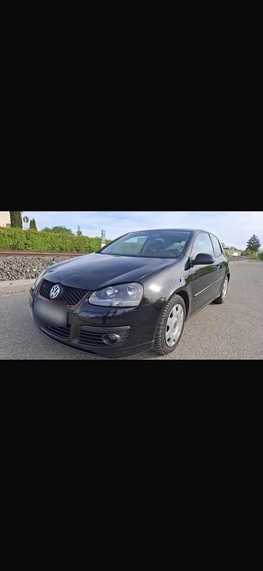 Second-hand VW Golf V 101 CP (74 kW) 2007 Negru Berlinǎ