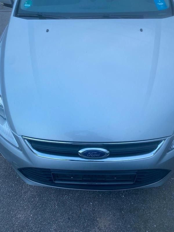 Gebraucht Ford Mondeo 140 PS (102 kW) 2010 Silber Kombi