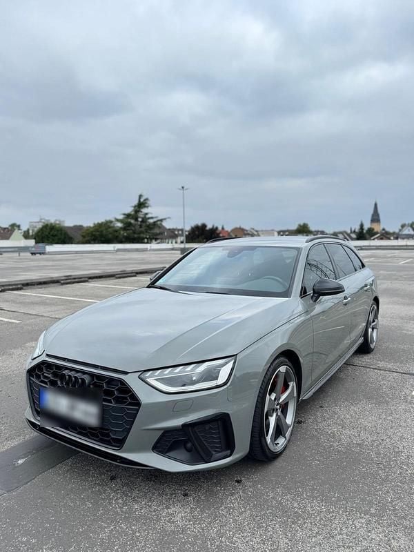 Grau Gebraucht 2019 Audi A4 Edition .1 Kombi | 21.450 € - Bild 1/4