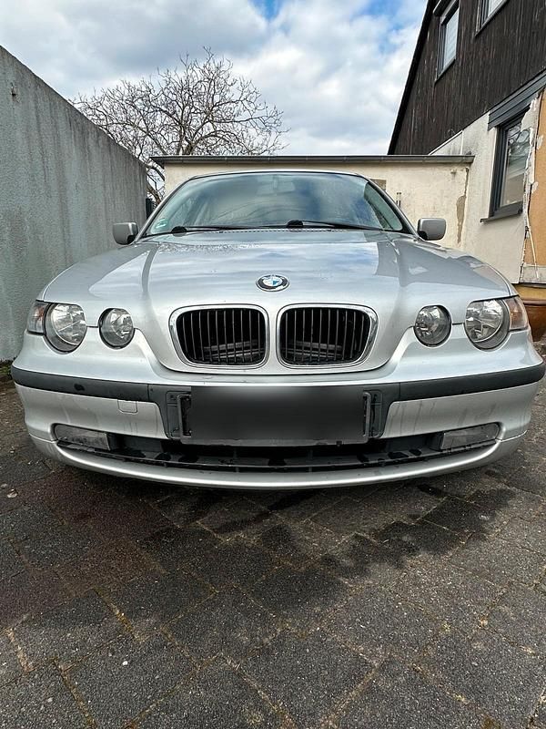 Silber Gebraucht 2002 BMW 316 Compact Kleinwagen | 2.000 € (Fairer Preis) - Bild 1/4