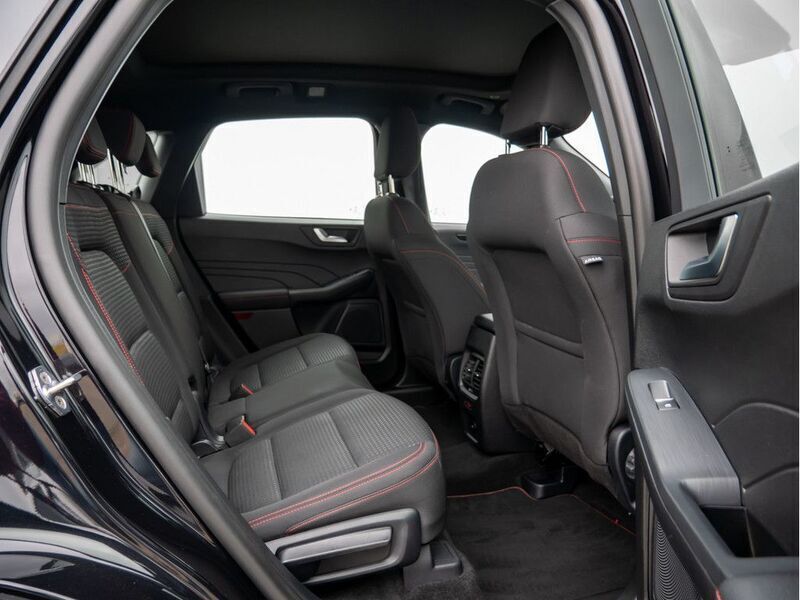 Gebraucht Ford Kuga ST-Line 224 PS (164 kW) 2024 Schwarz SUV