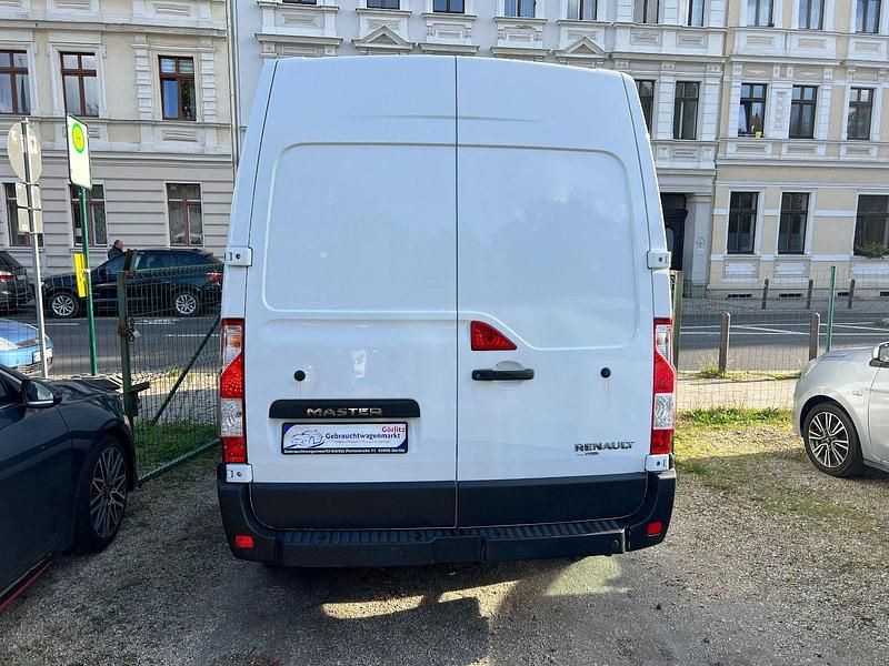 Gebraucht Renault Master 131 PS (96 kW) 2019 Weiß Van / Kleinbus