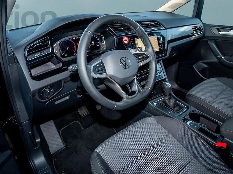 Gebraucht VW Touran 150 PS (110 kW) 2025 Schwarz Van / Kleinbus