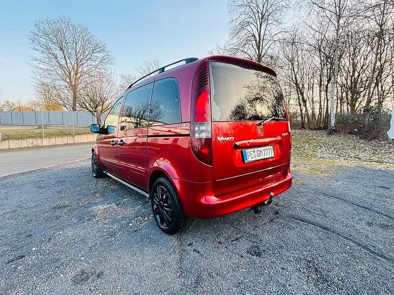 Gebraucht Mercedes Vaneo 91 PS (66 kW) 2004 Rot Van / Kleinbus
