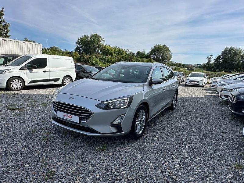 Silber Gebraucht 2020 Ford Focus Cool & Connect Limousine | 9.999 € (Fairer Preis) - Bild 1/4