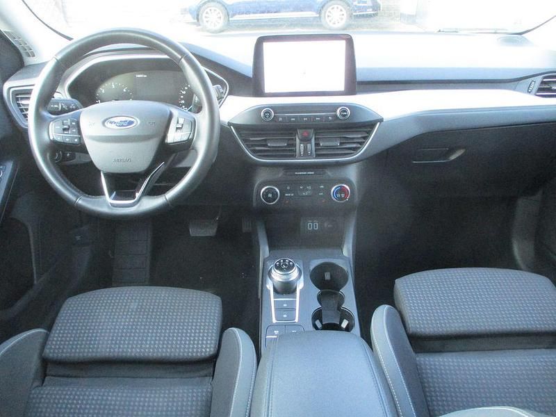 Gebraucht Ford Focus 120 PS (88 kW) 2021 Grau Limousine