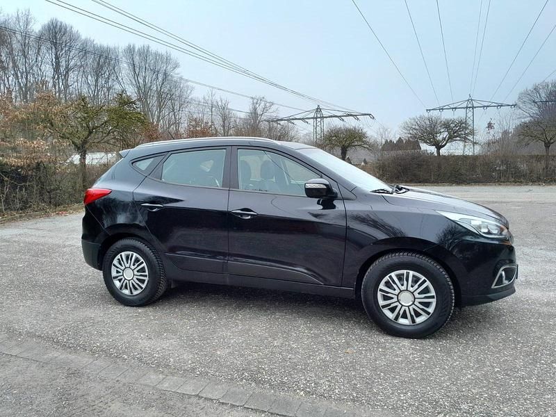 Schwarz Gebraucht 2015 Hyundai Tucson SUV | 7.900 € (Superpreis) - Bild 1/4