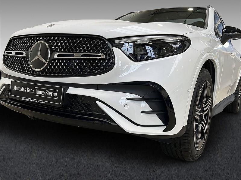 Gebraucht Mercedes GLC450 AMG 367 PS (269 kW) 2026 Weiß SUV