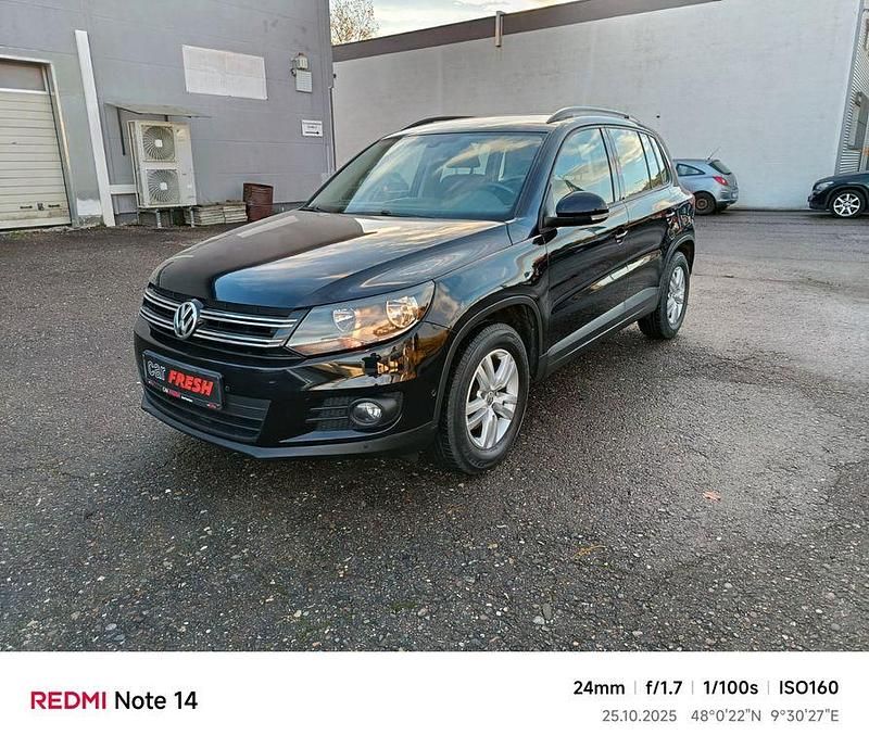 Gebraucht VW Tiguan Trendline 122 PS (89 kW) 2015 Schwarz SUV
