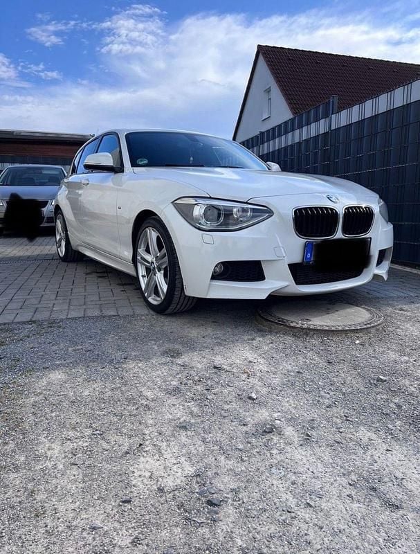 Weiß Gebraucht 2015 BMW 120 M Sport Kleinwagen | 9.000 € (Fairer Preis) - Bild 1/4