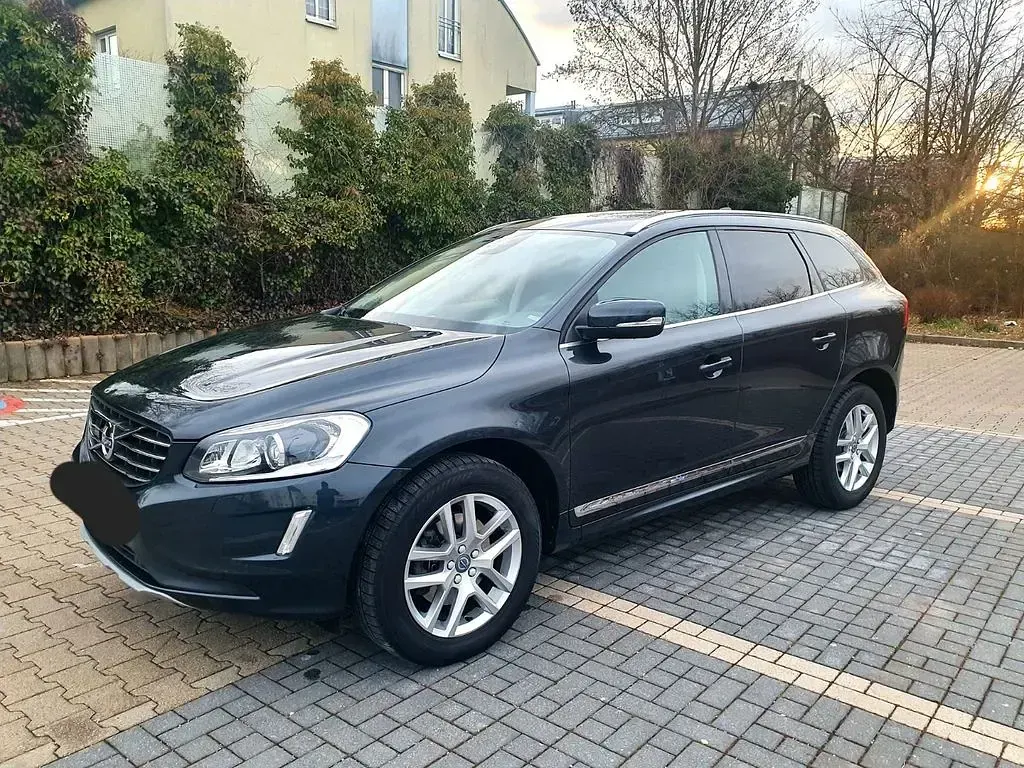 Używany Volvo XC60 220 KM (161 kW) 2016 Szary SUV