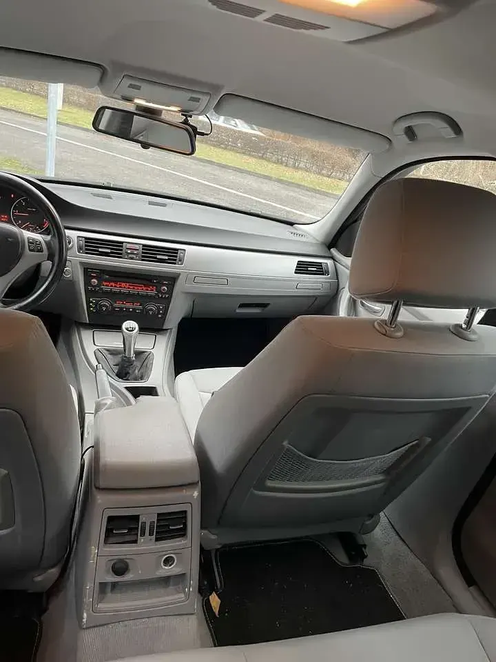 Gebraucht BMW 320 136 PS (100 kW) 2006 Limousine