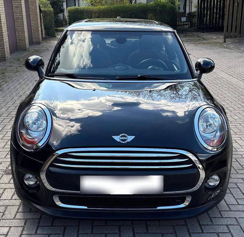 Second-hand Mini ONE 102 CP (75 kW) 2016 Negru Hatchback