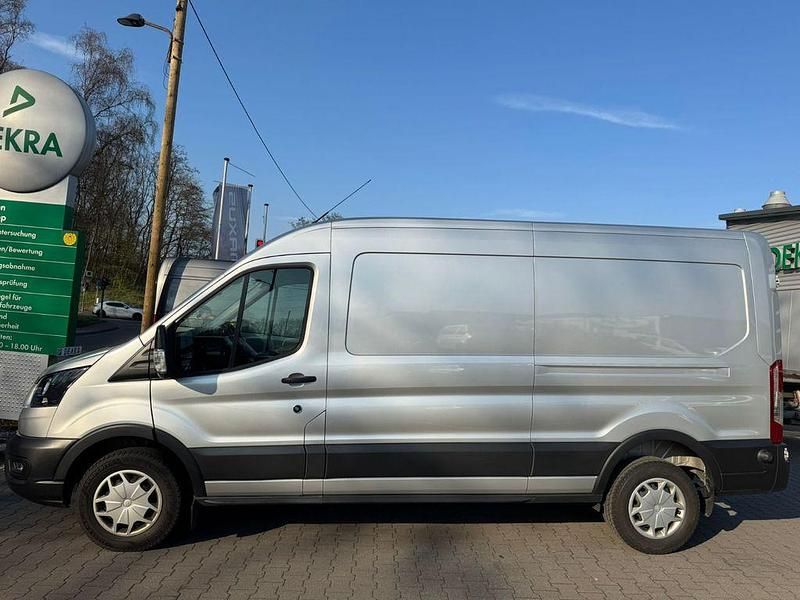 Gebraucht Ford Transit Trend 105 PS (77 kW) 2024 Silber Van / Kleinbus