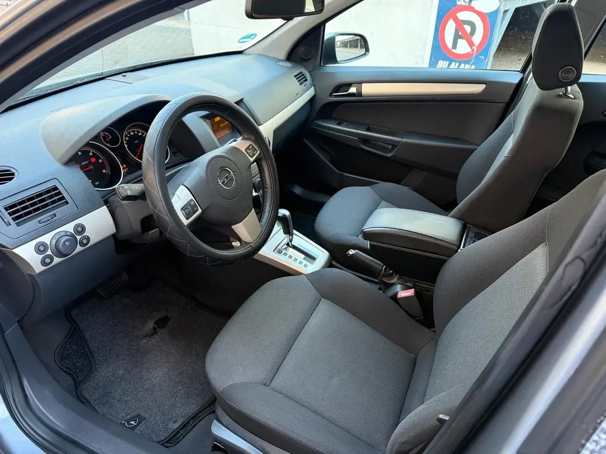 Usata Opel Astra 120 CV (88 kW) 2007 Grigio Station wagon