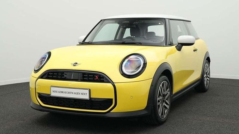 Gelb Gebraucht 2024 Mini Cooper S Classic Kleinwagen | 26.612 € (Fairer Preis) - Bild 1/4