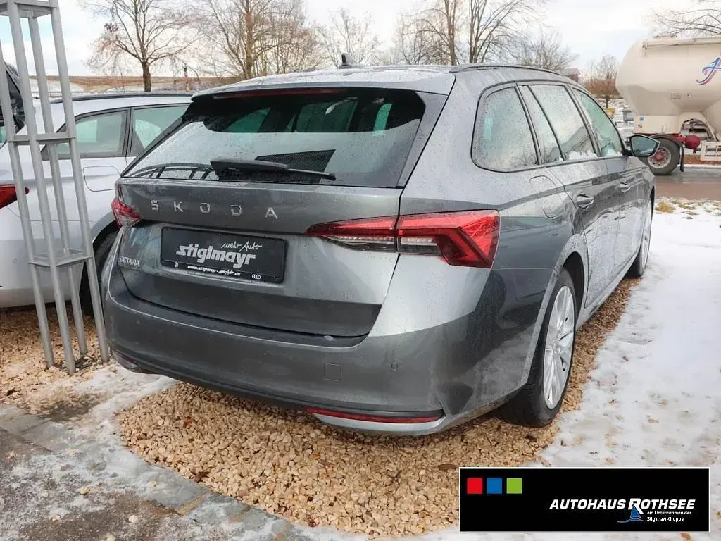 Gebraucht Skoda Octavia Selection 150 PS (110 kW) 2024 Graphitegrau metallic Kombi