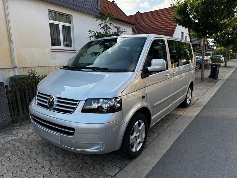 Silber Gebraucht 2006 VW T5 Van | 7.600 € (Guter Preis) - Bild 1/4