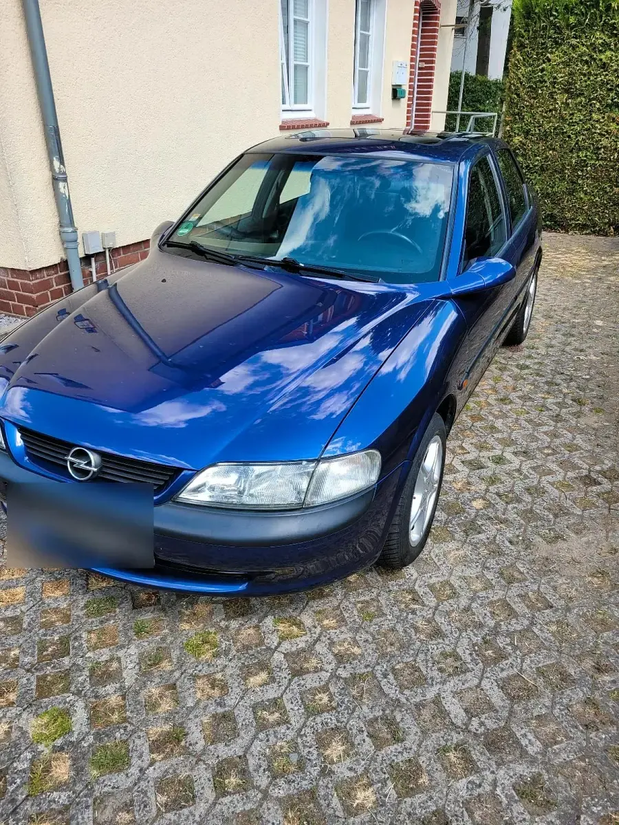 Gebraucht Opel Vectra 116 PS (85 kW) 1997 Violet Limousine