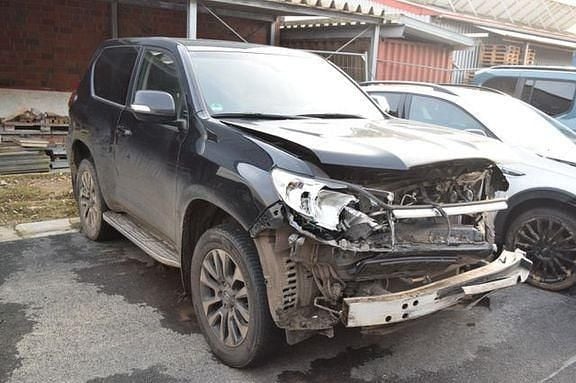 Tiefschwarz mica metallic Gebraucht 2022 Toyota Land Cruiser Basis Kleinwagen | 34.990 € - Bild 1/4