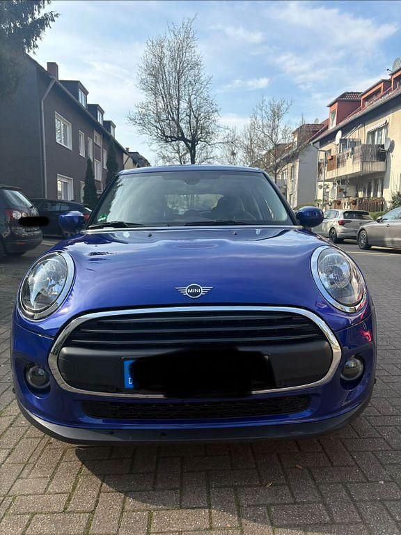 Gebraucht Mini ONE Classic 102 PS (75 kW) 2021 Blau Kleinwagen
