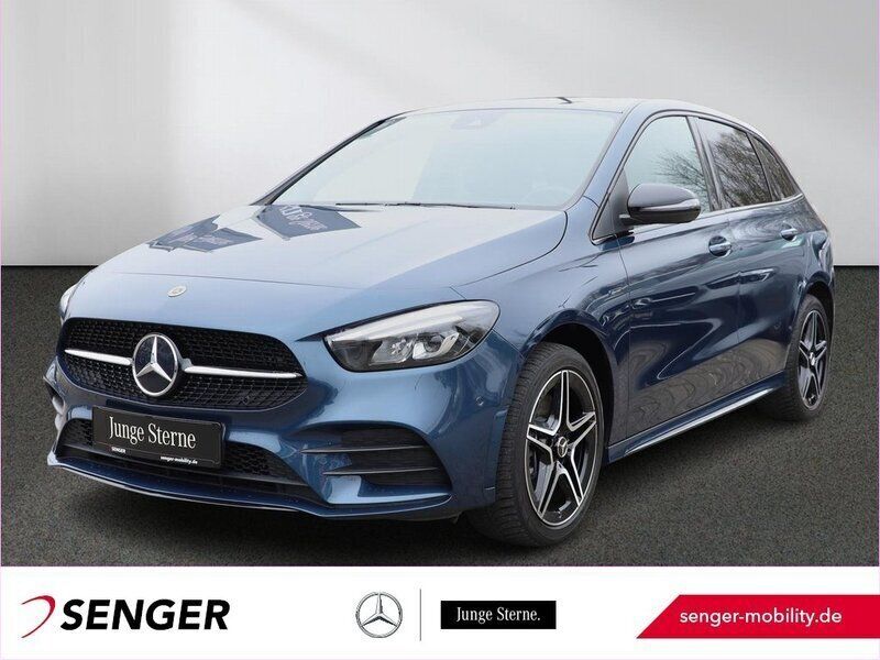 Blau Gebraucht 2021 Mercedes B250e AMG line Van / Kleinbus | 27.620 € (Fairer Preis) - Bild 1/4