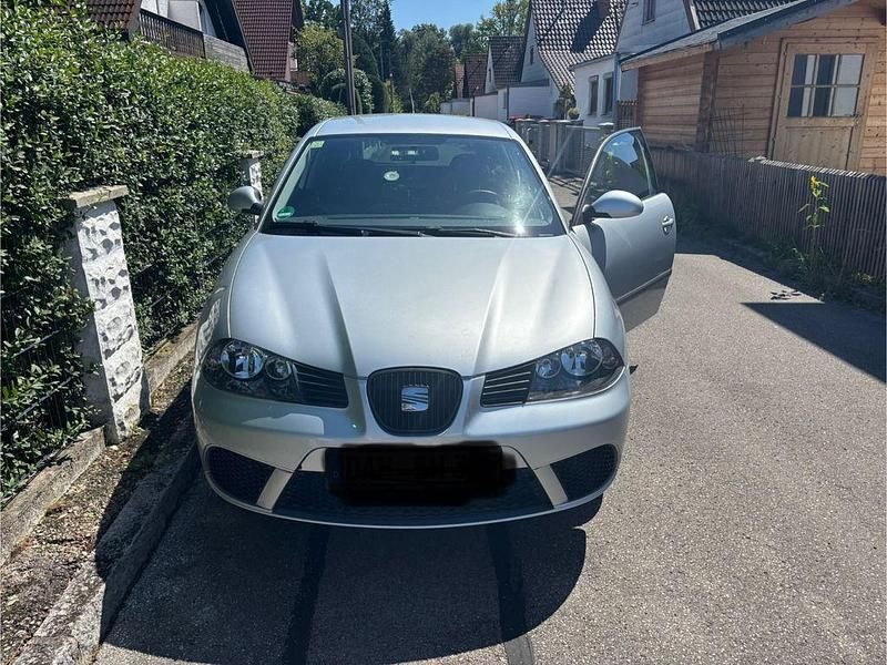 Silber Gebraucht 2008 Seat Ibiza Limousine | 2.300 € (Fairer Preis) - Bild 1/4