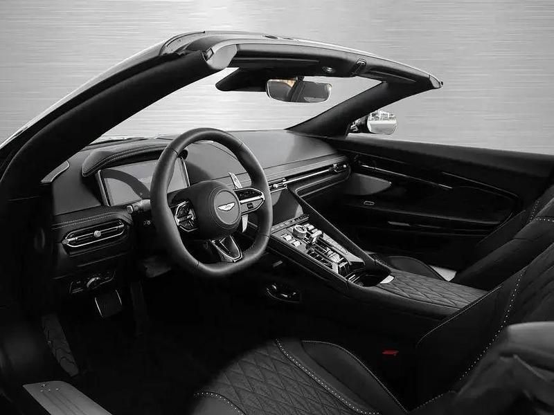 Neu Aston Martin DB12 680 PS (500 kW) 2025 Grün