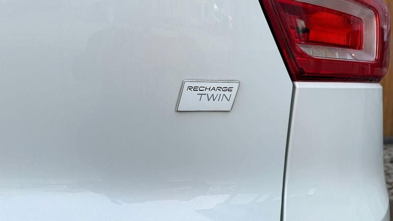 Gebraucht Volvo XC40 Plus 300 kW (408 PS) 2025 Weiß SUV