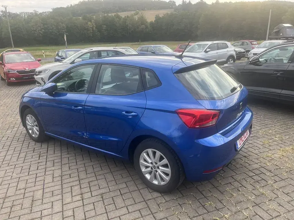 Gebraucht Seat Ibiza Style 95 PS (69 kW) 2023 Saphirblau Kleinwagen