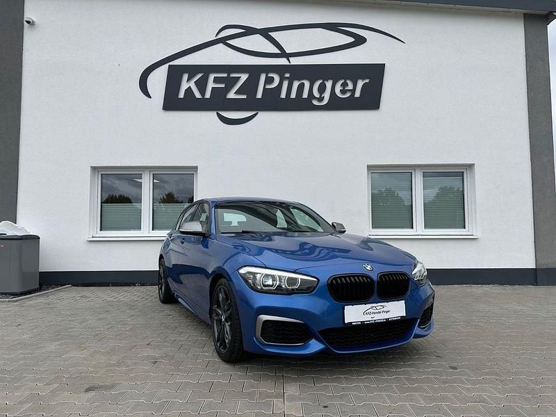 Blau Gebraucht 2018 BMW M140 M Sport Limousine | 29.999 € (Fairer Preis) - Bild 1/4