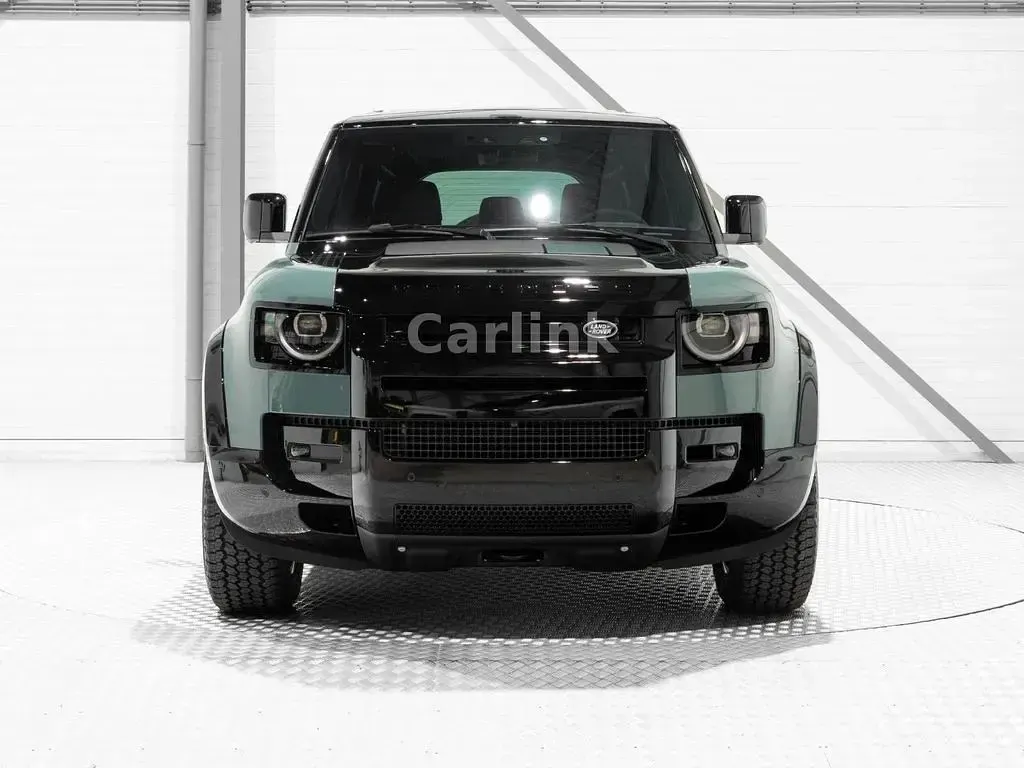 Gebraucht Land Rover Defender 349 PS (256 kW) 2026 Grün SUV