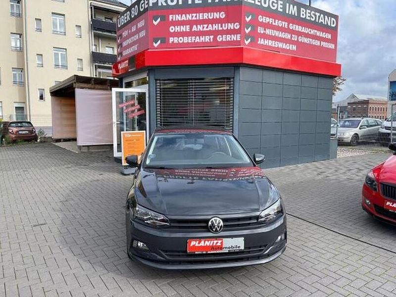 Grau Gebraucht 2021 VW Polo Trendline Kleinwagen | 14.799 € (Fairer Preis) - Bild 1/4