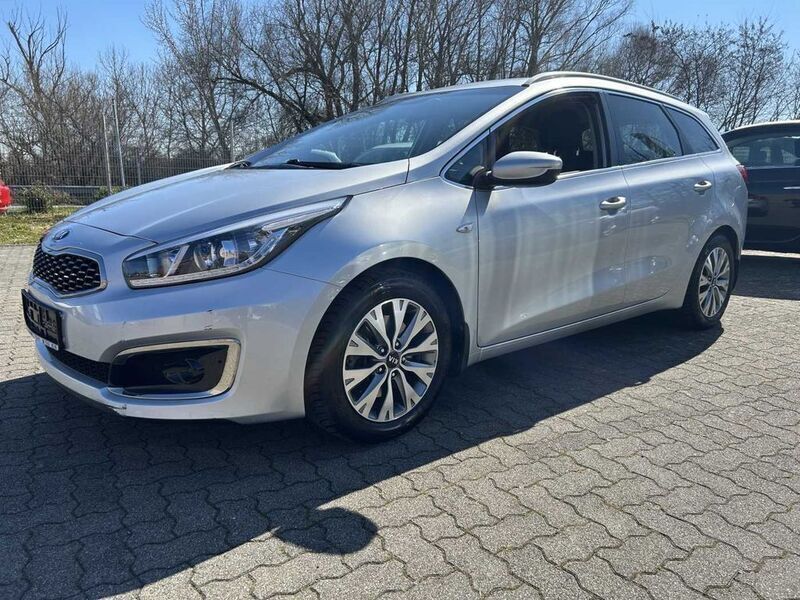 Silber Gebraucht 2018 Kia Ceed Plus Kombi | 12.490 € (Fairer Preis) - Bild 1/4