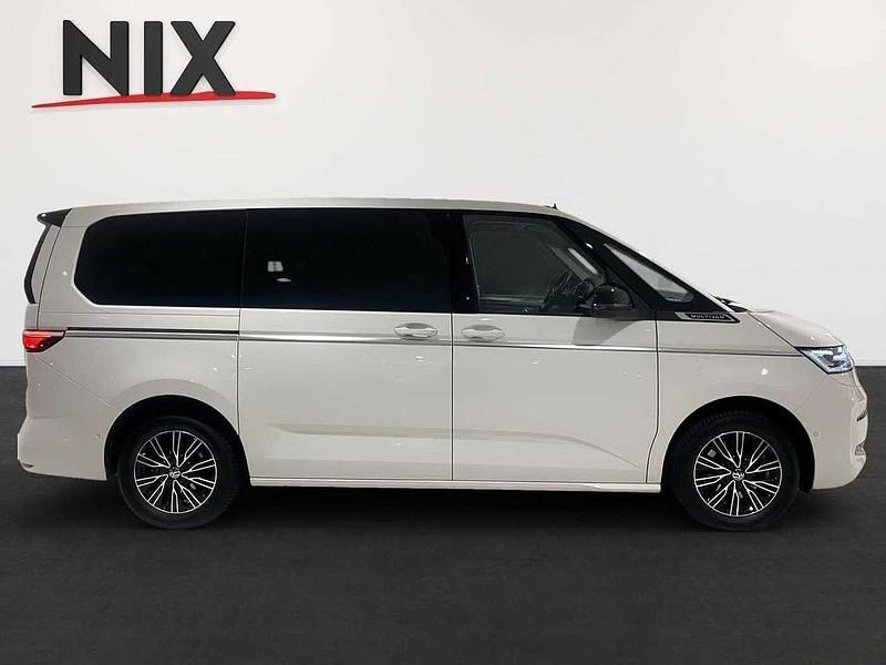 Gebraucht VW Multivan Style 150 PS (110 kW) 2024 Candyweiß Van / Kleinbus